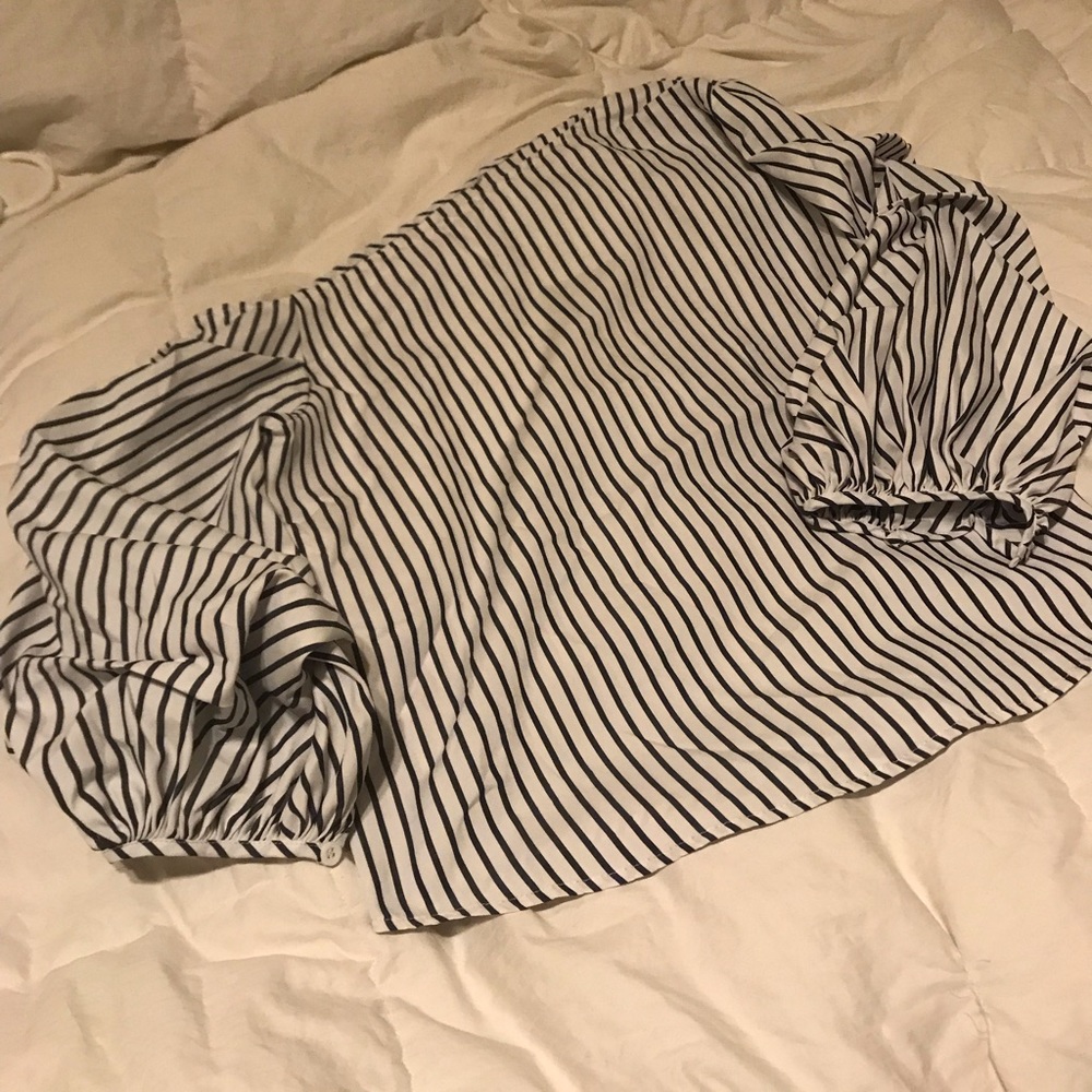 One shoulder top